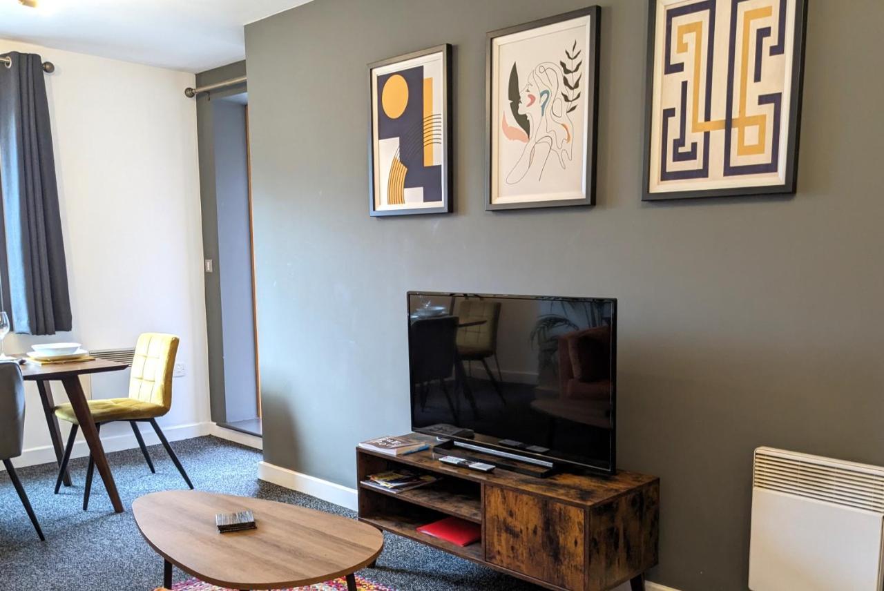 Gorgeous Modernised Centre Apartment